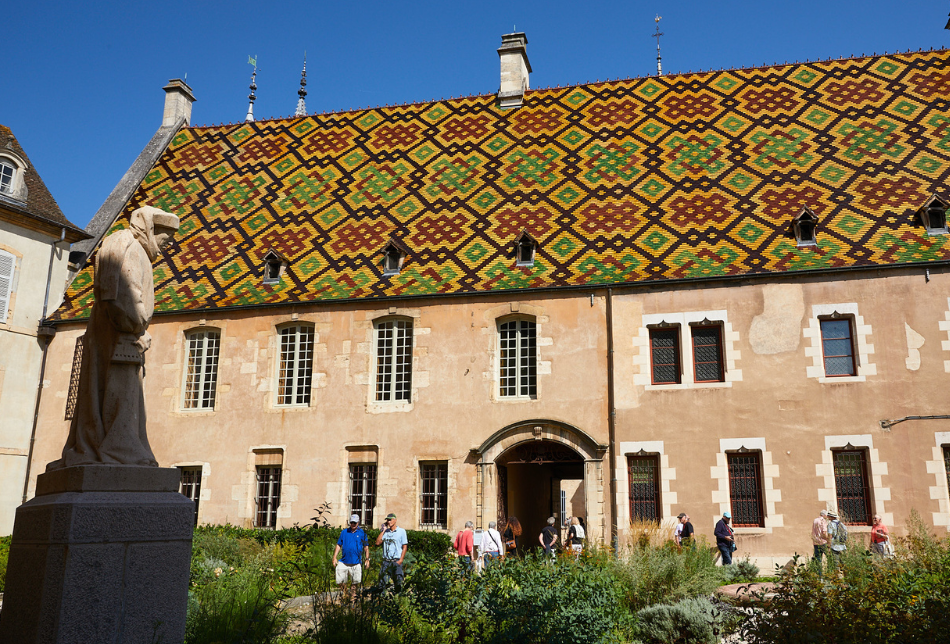 hotel-dieu-hospices-civils-de-beaune-jardin-echos-polycrhomes-julien-piffaut-252